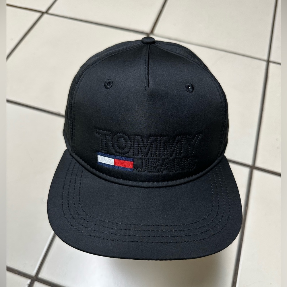 New Tommy Jeans Hat flat